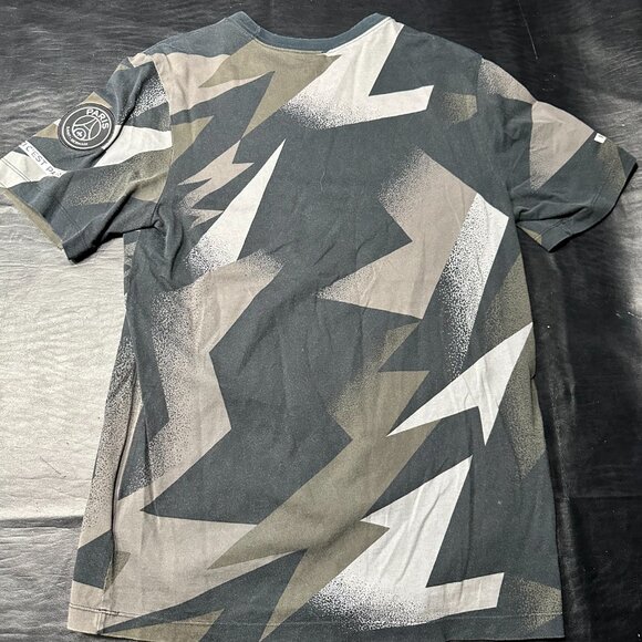 Jordan x Paris Saint-Germain 2019/2020 Logo T-Shirt - Picture 2 of 5